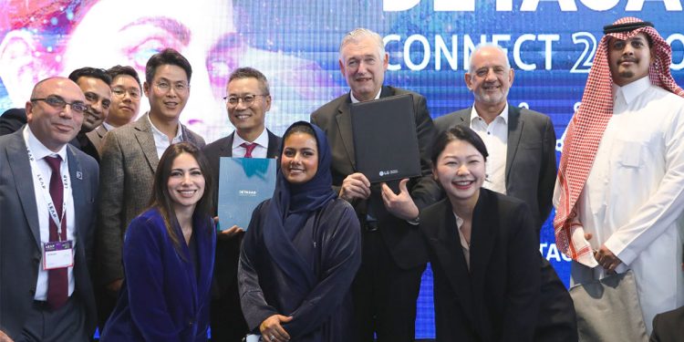 إل جي تتعاون مع ديتاساد لتوريد 13 ألف شاشة وخدمات خاصة بالسوق السعودية في اتفاقية جديدة