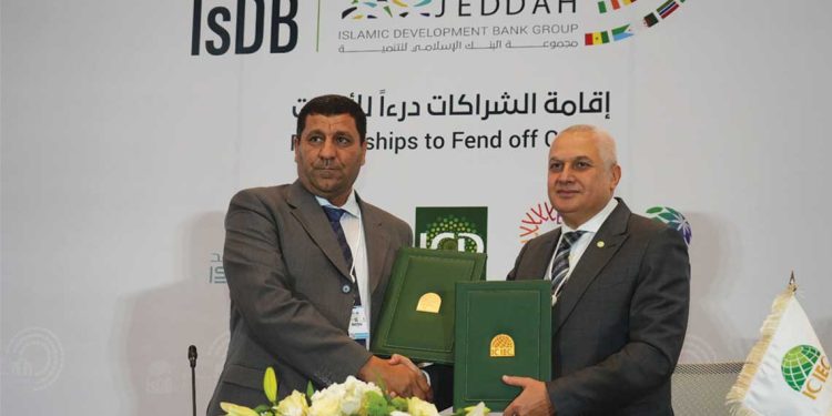 المؤسسة الإسلامية لتأمين الاستثمار وائتمان الصادرات توقع مذكرة تفاهم مع شركة المقاولون العرب لتسهيل تعزيز النقل الأخضر والمستدام ودعم البنية التحتية الحضرية والاجتماعية