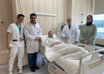 مستشفى المانع بالعزيزية الدمام يحتفل بإجراء أول عملية جراحية والتزامه بجودة الرعاية الصحية