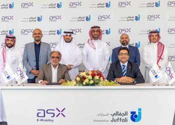الجفالي للسيارات توقع اتفاقية مع الشريف اكس لتهيئة البنية التحتية للسيارات الكهربائية