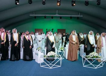 أمير الشرقية يفتتح مستشفى المانع بحي العزيزية بالدمام