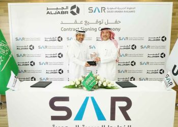 الجبر التجارية أول شريك للخطوط الحديدية ” سار ” في نقل السيارات عبر القطارات