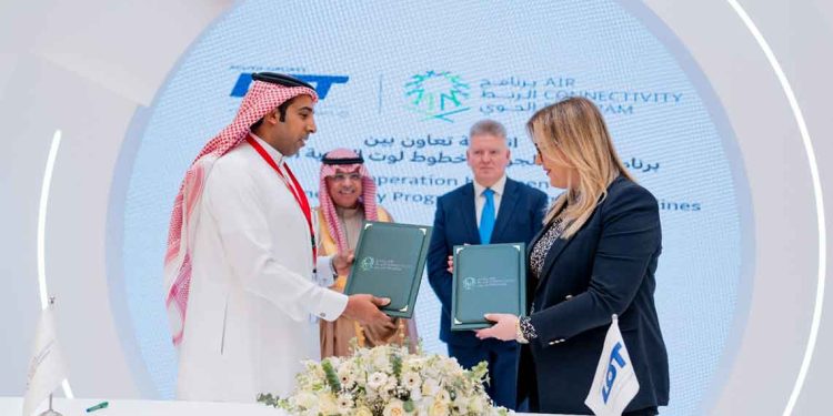 برنامج الربط الجوي وخطوط “لوت” الجوية البولندية يطلقان رحلات مباشرة من وارسو إلى الرياض