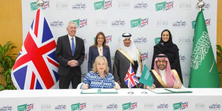 وجهات المملكة تجذب أكثر من 165 ألف زائر من بريطانيا في الربع الأول من عام 2024