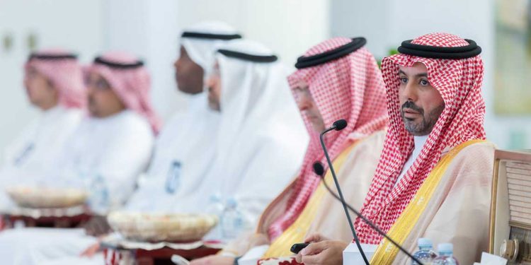 مدير عام صندوق تنمية الموارد البشرية يستعرض برامج وأنشطة الصندوق لدعم التوظيف وتمكين الكوادر لسوق العمل بغرفة جدة