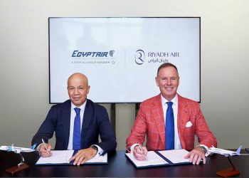 طيران الرياض يبرم اتفاقية تعاون استراتيجي مع “مصر للطيران” لتوفير باقة من المزايا الحصرية للمسافرين