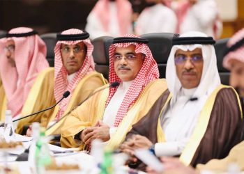 نائب وزير الصناعة يطلق مشاريع جديدة في جدة لتعزيز الصناعة الوطنية وتطوير البنية التحتية