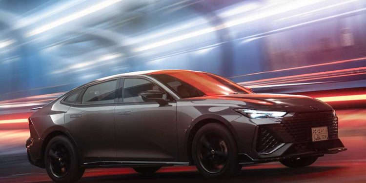 المجدوعي شانجان تدشن طرازها الرياضيUNI-V Sport