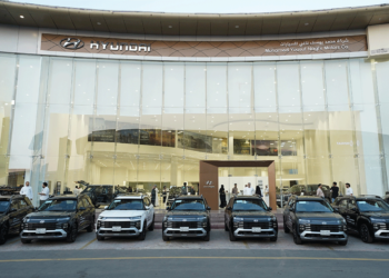 الناغي هيونداي تكشف عن سيارة هيونداي كريتا جراند 2025 المطورة في صالات عرضها