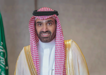 وزير الموارد البشرية والتنمية الاجتماعية يرعى حفل “جائزة العمل” بنسخته الرابعة