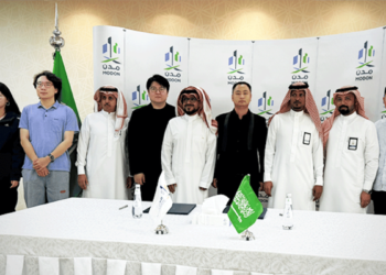 إنشاء مصنع لحلول الطاقة الشمسية بمدينة جدة بطاقة إنتاجية سنوية تبلغ 3 جيجاواط