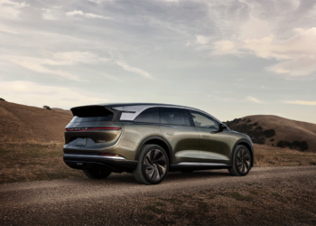 “لوسِد” تطرح سيارة LUCID GRAVITY للطلب الآن في المملكة العربية السعودية