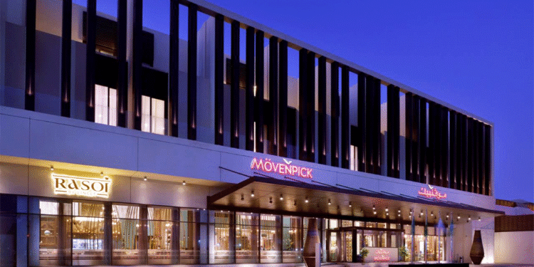 فندق موڤنبيك التحلية جدة.. وجهة مفضّلة لعشّاق المذاق الراقي