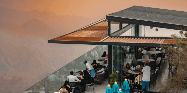 تجارب تذوق لا تُنسى في صيف عسير