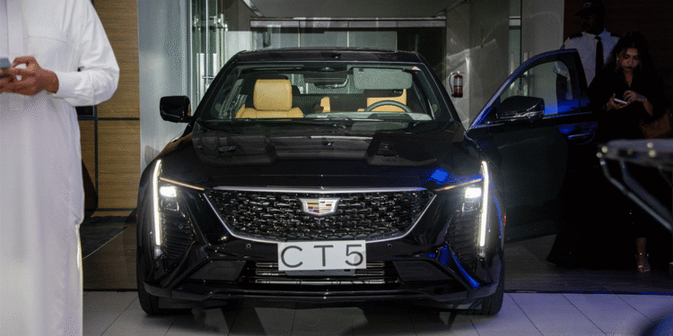 الجميح للسيارات تُعلن عن وصول كاديلاك CT5 2025 بتحديثات منتصف العمر