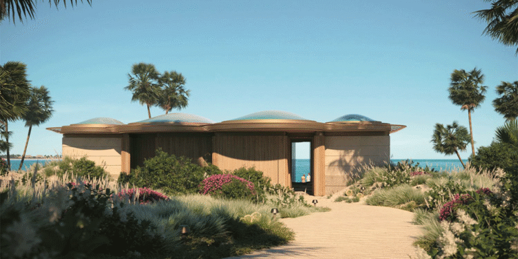 يستعد منتجع إنتركونتيننتال البحر الأحمر لافتتاحه قريبًا على جزيرة شورى، إحدى أبرز الوجهات السياحية في المملكة