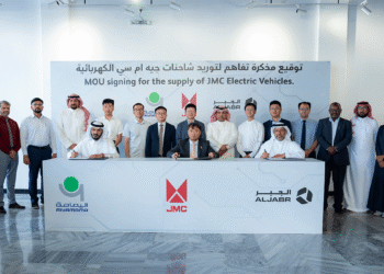 شركة الجبر التجارية تحتفي بنجاح ورشة المركبات الكهربائية وتوقّع اتفاقية استراتيجية مع مجموعة اليمامة.
