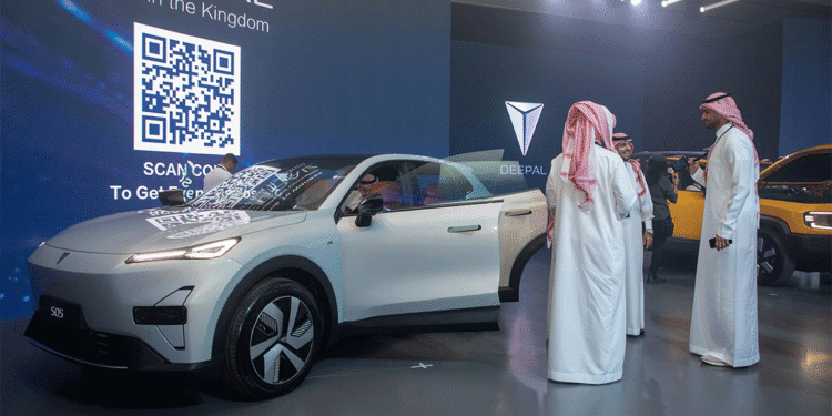 المجدوعي يطلق علامة جديدة للسيارات في المملكة ديبال Deepal ويدشن طرازات بتقنية REEV الجديدة
