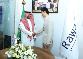 “رواسي البناء للاستثمار” تبحث تعزيز التعاون والشراكة مع شركة “زد تي إي” الصينية في مجالات تطوير البنية التحتية لقطاع الطاقة والاتصالات