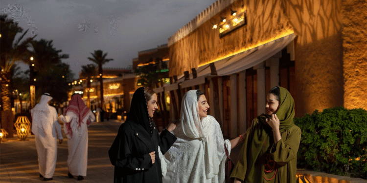 شتاء الدرعية.. تجربة نابضة بالحياة بين الترفيه والطبيعة والتاريخ