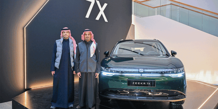 “الوعلان للتجارة” تطلق “زيكر 7X”  في السعودية بتقنيات متقدمة وأداء كهربائي استثنائي