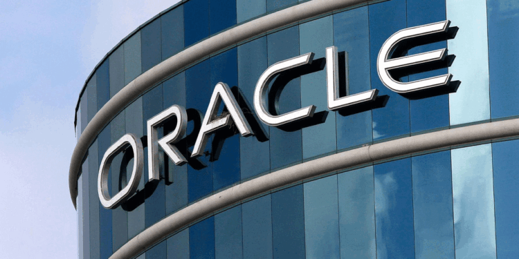 Oracle تبدأ جولتها العالمية للذكاء الاصطناعي من الرياض وتُسلط الضوء على التزامها بدعم اقتصاد الذكاء الاصطناعي في المملكة العربية السعودية