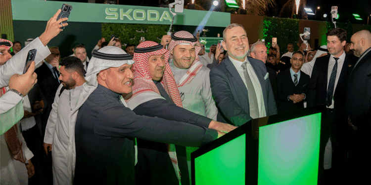 شكودا تفتتح أول صالة عرض لها في المملكة العربية السعودية بالشراكة مع ساماكو للسيارات