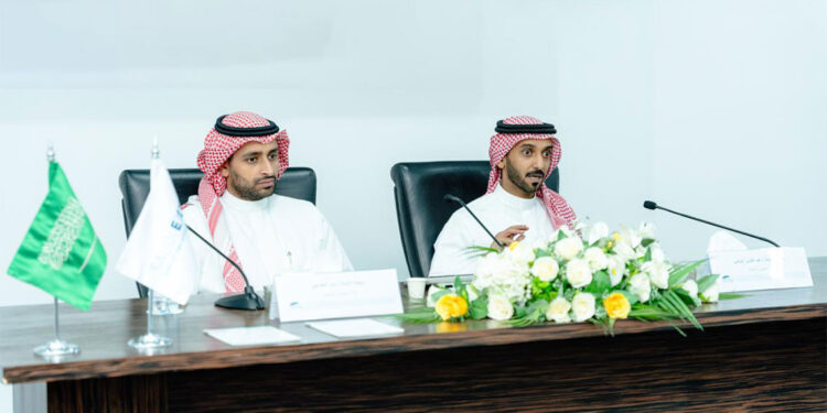 Jeddah Chamber and the Saudi EXIM Bank review financing and insurance solutions to enhance the competitiveness of Saudi exports.