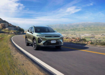 شيفروليه كابتيفا PHEV في إطار تعزيز حضورها عبر شبكة التوكيلات العالمية للسيارات في السعودية.