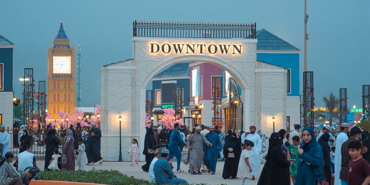 عروض وكرنفالات عالمية بساحة أتين ضمن فعاليات موسم خريف ظفار 2026 في محافظة ظفار
