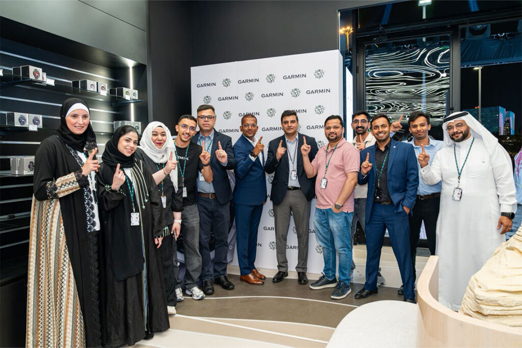 ساعة جارمن fenix 9 الذكية المطروحة في السوق السعودي بمزايا التتبع الرياضي